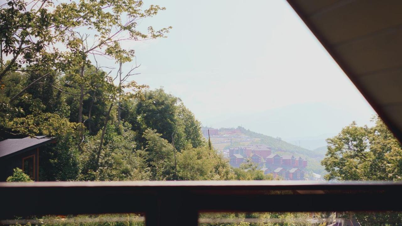 Villa Mountain Time à Gatlinburg Extérieur photo